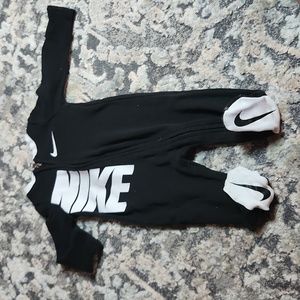 Nike sleep and play